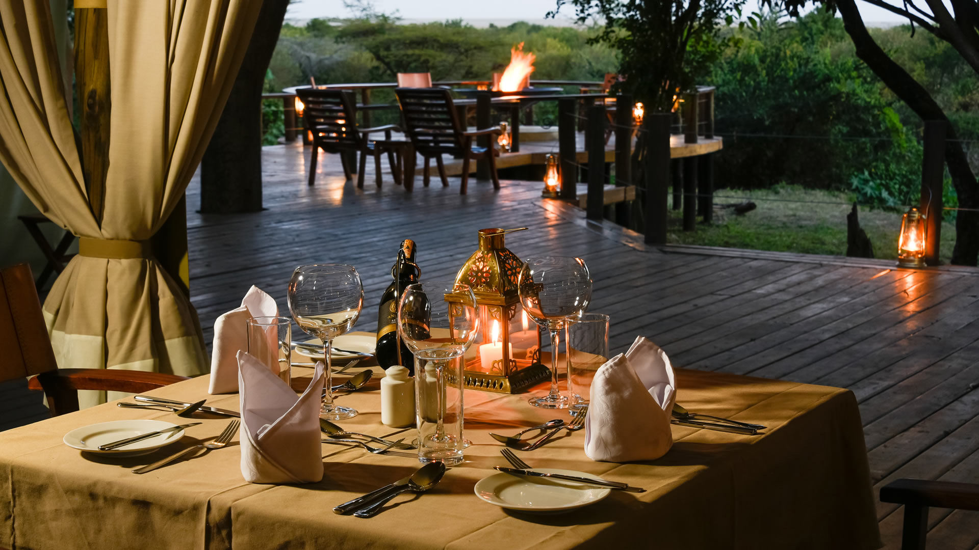 Nairobi - Maasai Mara - Amboseli - Tsavo West - Tsavo East - Diani - Mombasa South Coast Safari